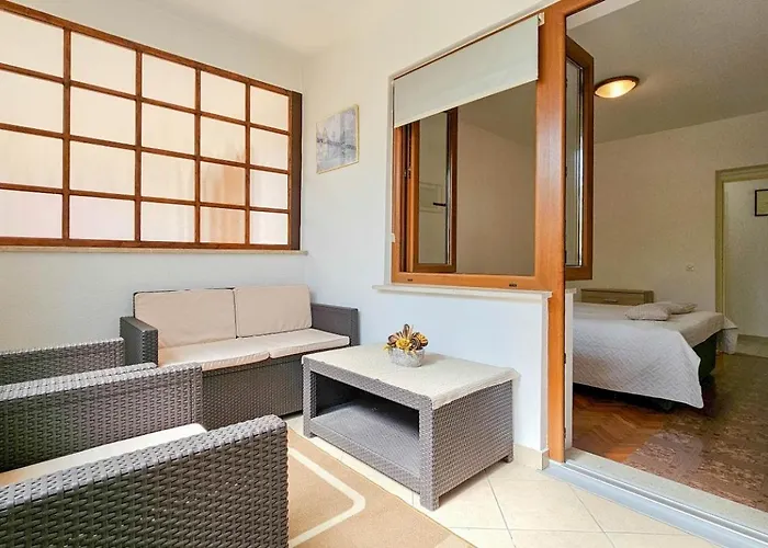 Διαμέρισμα Erika 4 *